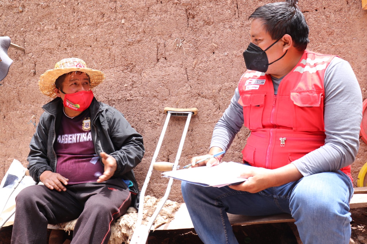 Usuario y trabajador del programa contigo