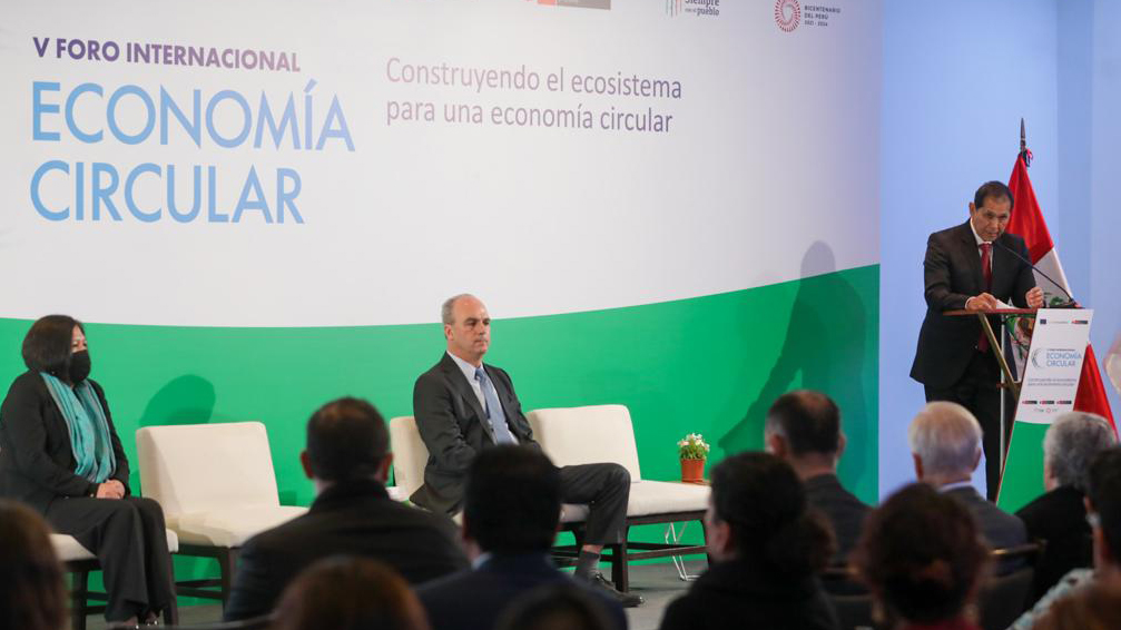 Imagen del ministro Jorge Luis Prado en el V Foro Internacional de Economía Circular