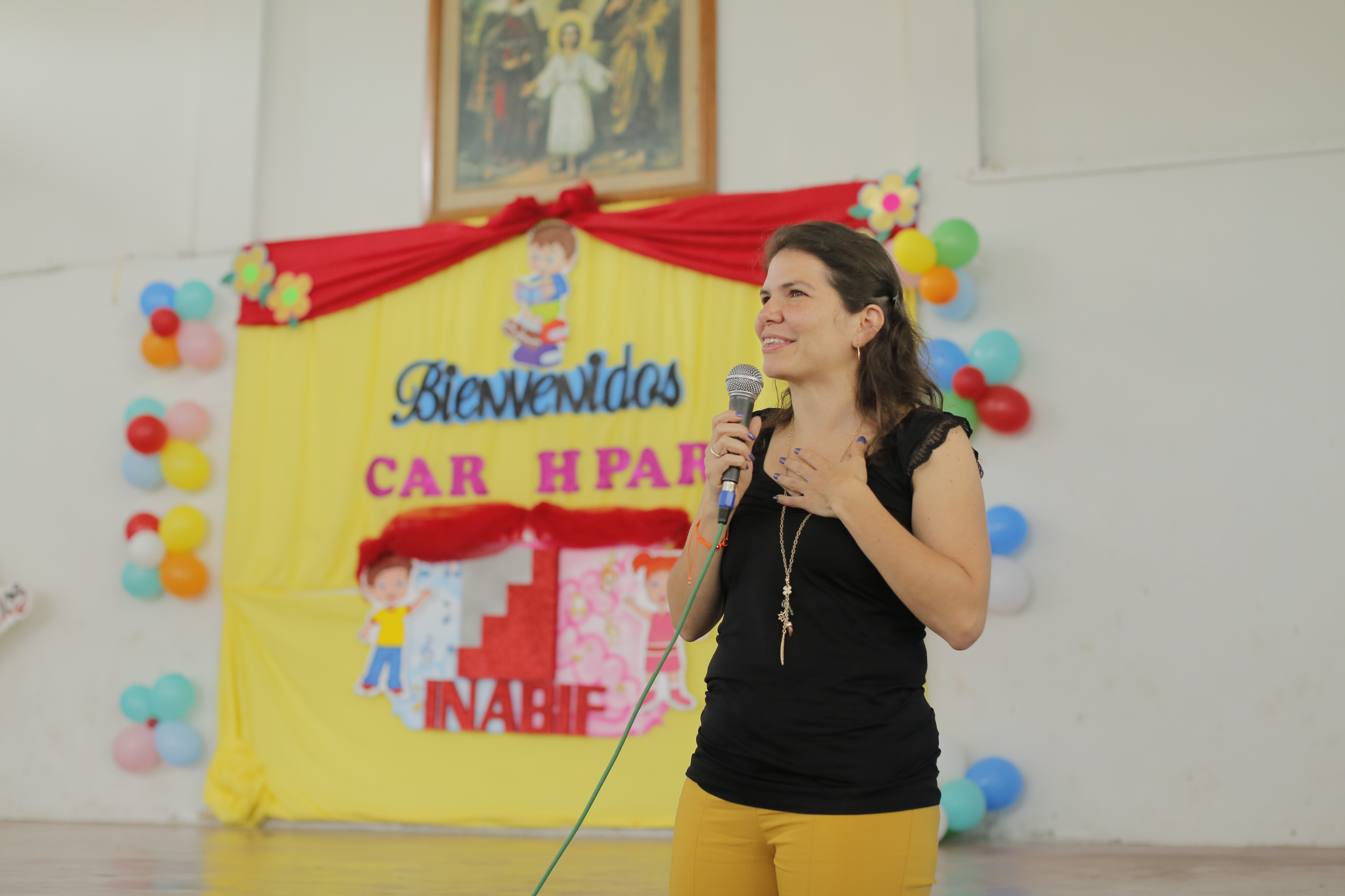 Ministra Claudia Dávila supervisa servicios del MIMP en Iquitos