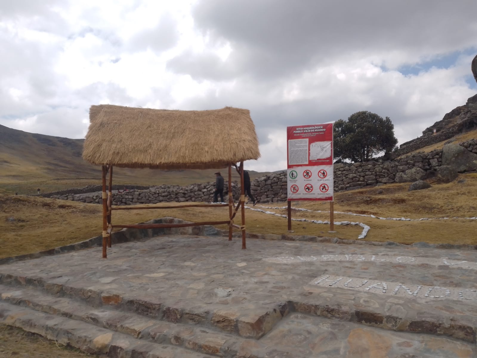 Pasco: Realizan limpieza y mantenimiento del Monumento Arqueológico de Pueblo Viejo