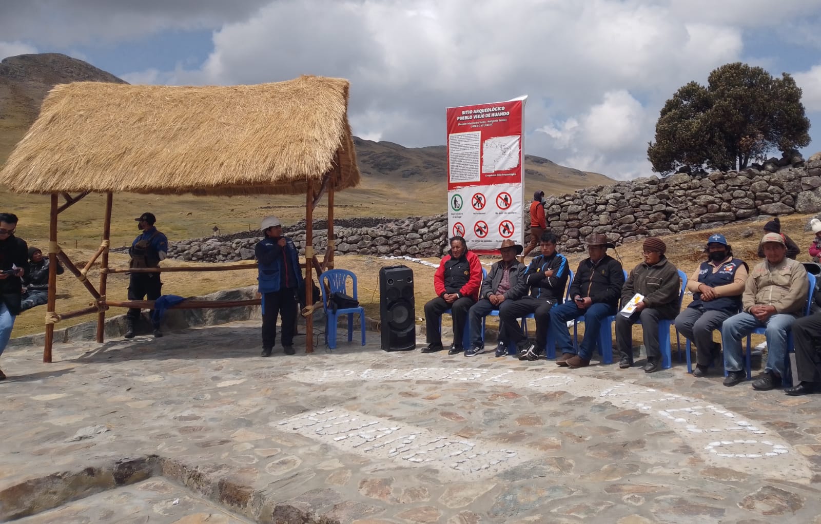 Pasco: Realizan limpieza y mantenimiento del Monumento Arqueológico de Pueblo Viejo