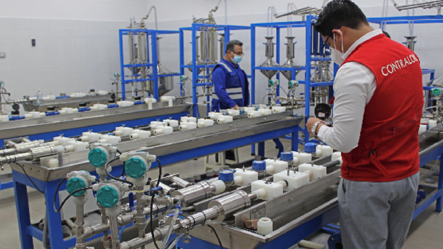 La Contraloría General detectó un perjuicio económico de más de S/ 140 mil en la Empresa de Servicios de Agua Potable y Alcantarillado de La Libertad (Sedalib) S.A. debido a las irregularidades cometidas durante la ejecución del servicio de “Acondicionamiento de taller y mejoramiento de los bancos de pruebas de medidores”.