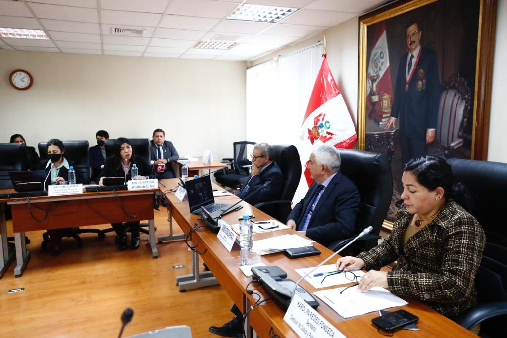 Ministra de Cultura informó sobre las acciones realizadas en Machupicchu y Kuélap