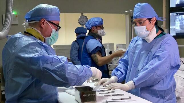 Pacientes con arritmias cardiacas son operados con éxito gracias a donación de marcapasos y cardio desfibriladores