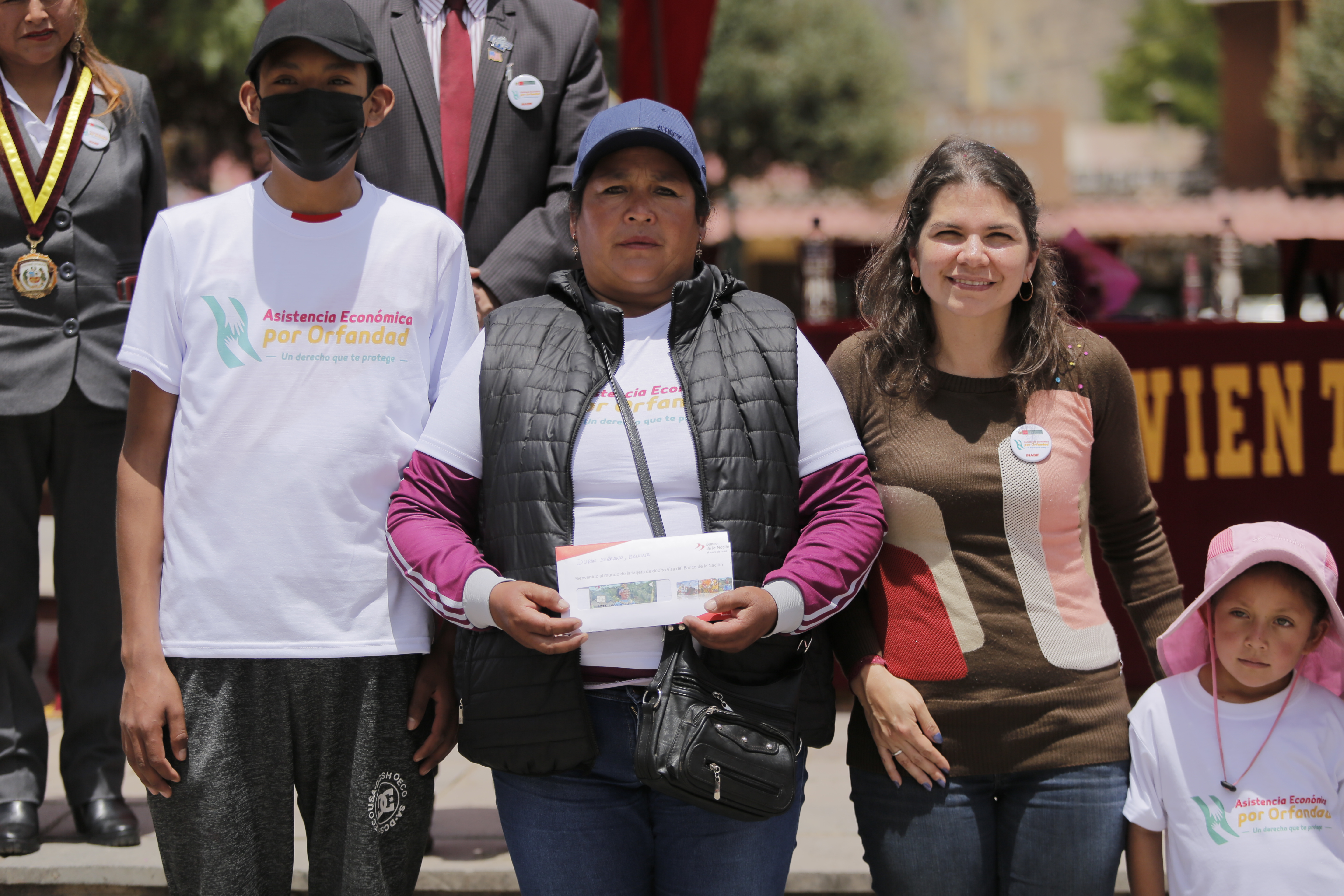 Ministra Claudia Davila en Ollantaytambo