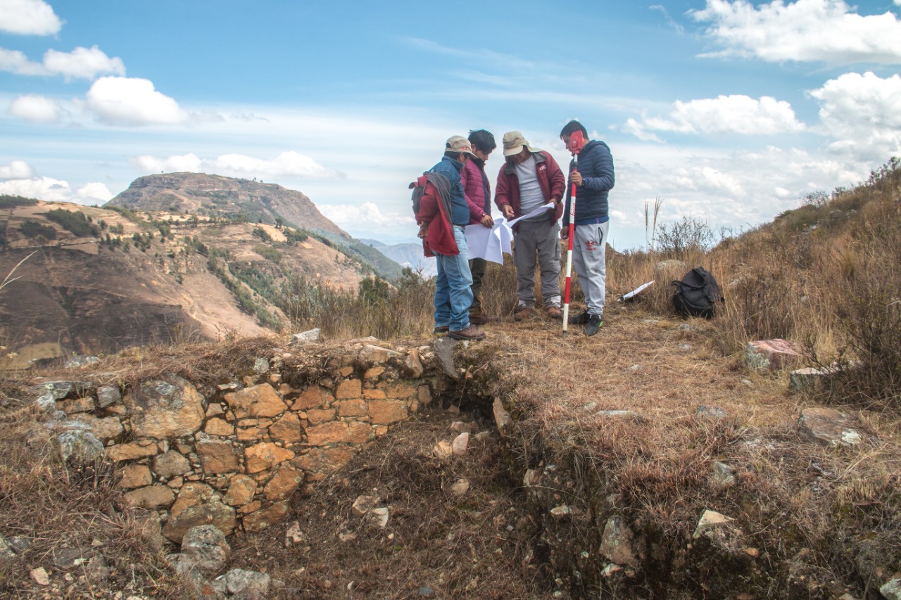 La Libertad: Preparan proyecto arqueológico en el Subsector Funerario 1 del Sitio Cerro Miraflores
