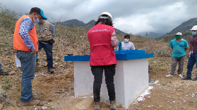  La Contraloría General determinó un perjuicio económico de S/ 221 370 en la obra de reconstrucción del sistema de saneamiento básico para las localidades de El Algarrobo, El Turral, Pueblo Nuevo, La Villa, Los Incas, El Uno, Jaguey, La Huaca y Shimba, distrito de San Benito, provincia de Contumazá, por no aplicar penalidades y la aprobación de un adicional de obra trasgrediendo la norma vigente. Además, se identificó la presunta responsabilidad penal y administrativa en 3 funcionarios, durante el periodo de gestión del 27 de agosto de 2019 al 18 de mayo de 2021.