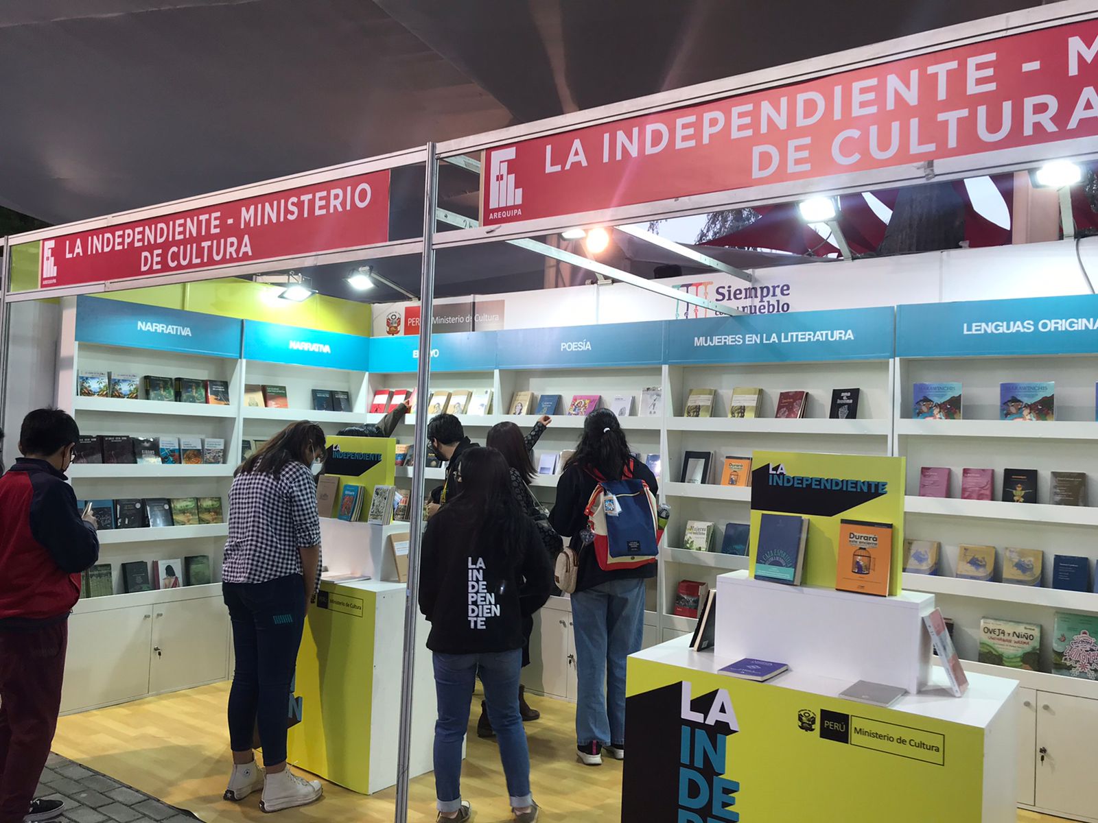 Arequipa: Ministerio de Cultura participa en la Feria Internacional del Libro con estand colectivo de La Independiente