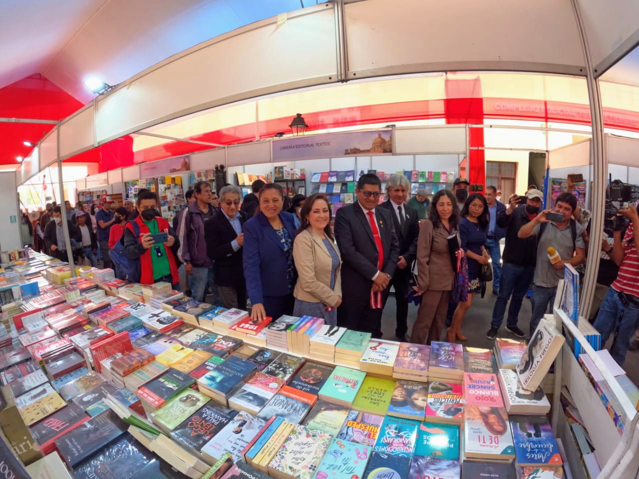 Viceministra de Patrimonio Cultural e Industrias Culturales inaugura la VII Feria del Libro de Cajamarca