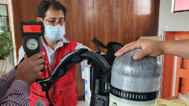 La Contraloría General de la República identificó un perjuicio económico de S/ 132 000, causado durante el año pasado en el Gobierno Regional de Arequipa, por no aplicar penalidades antes de aprobar el pago total por la compra de equipos especializados de respiración autónoma para bomberos, los cuales incumplían las especificaciones técnicas requeridas.