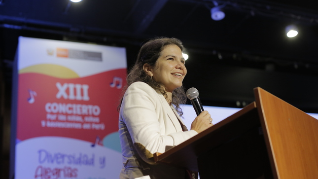 Festival de niñas y niños MIMP