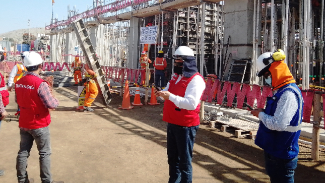 La Contraloría General alertó a la Autoridad de la Reconstrucción con Cambios (ARCC) que la obra de construcción Hospital de Apoyo de Casma se encuentra retrasada; ya que el avance planeado para julio del 2022 era de 89.39% y se verificó un avance de 27.70%; sin que se haya implementado estrategias para mitigar la situación, generando incertidumbre respecto a la culminación y puesta en servicio del nosocomio.