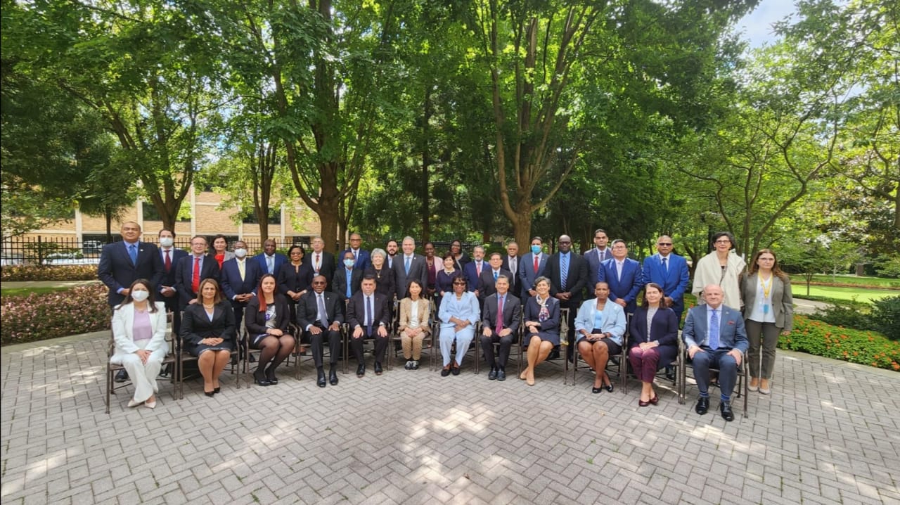 Ministro Jorge López Peña participa en la 30.a Conferencia Sanitaria Panamericana en Estados Unidos
