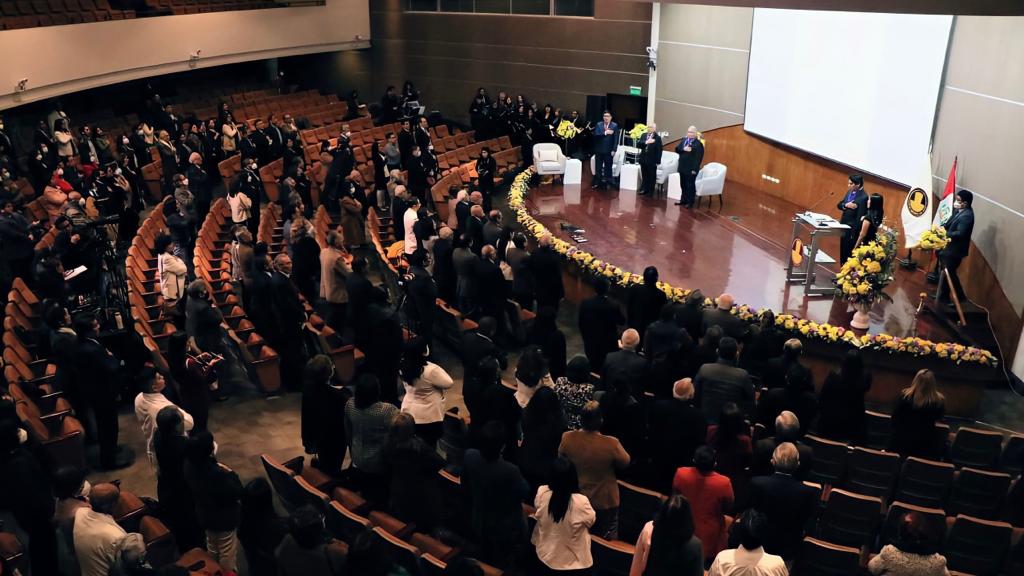Minsa y Colegio Médico del Perú conmemoran el Día de la Medicina Peruana