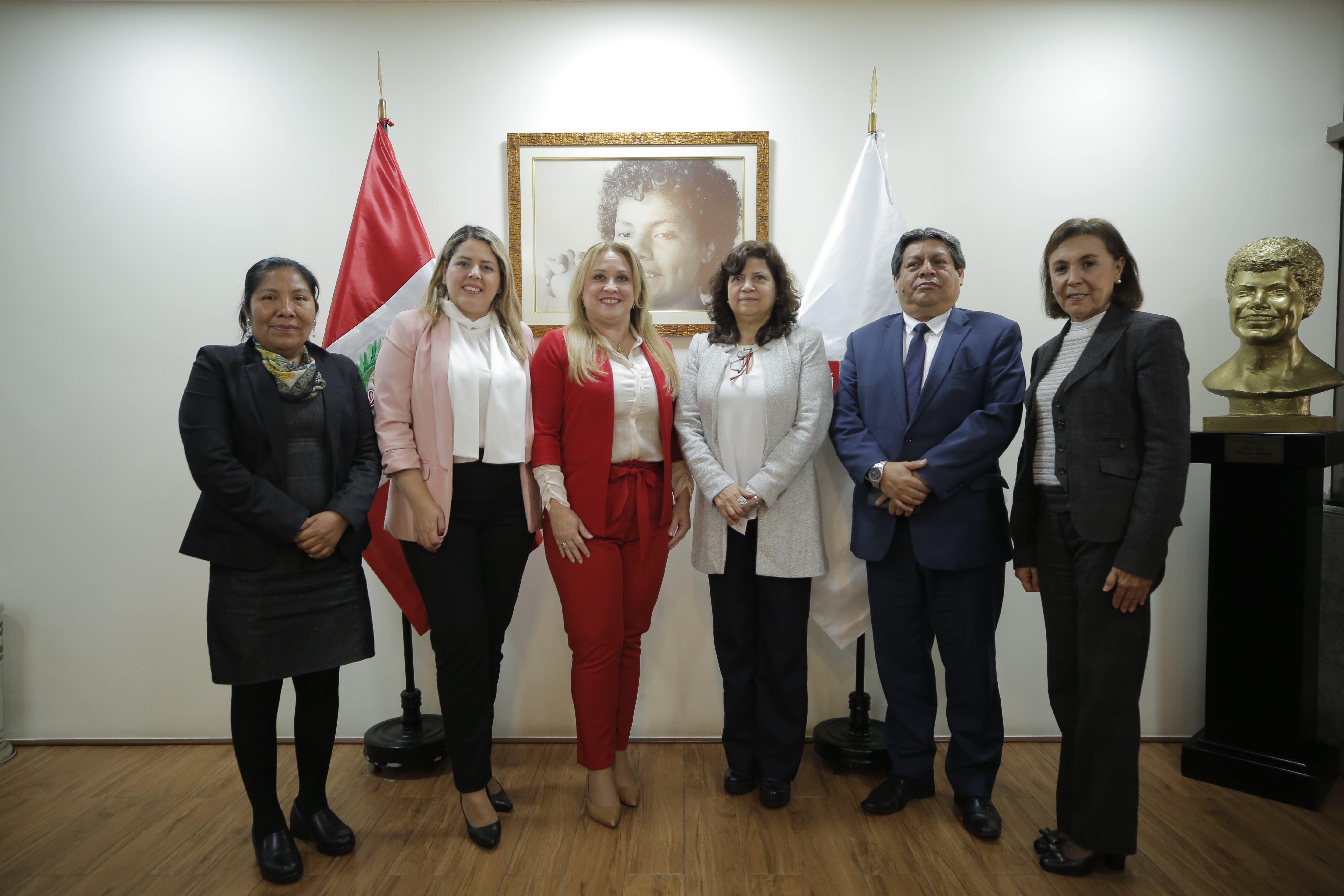 Reunión con la ministra de la mujer de Paraguay