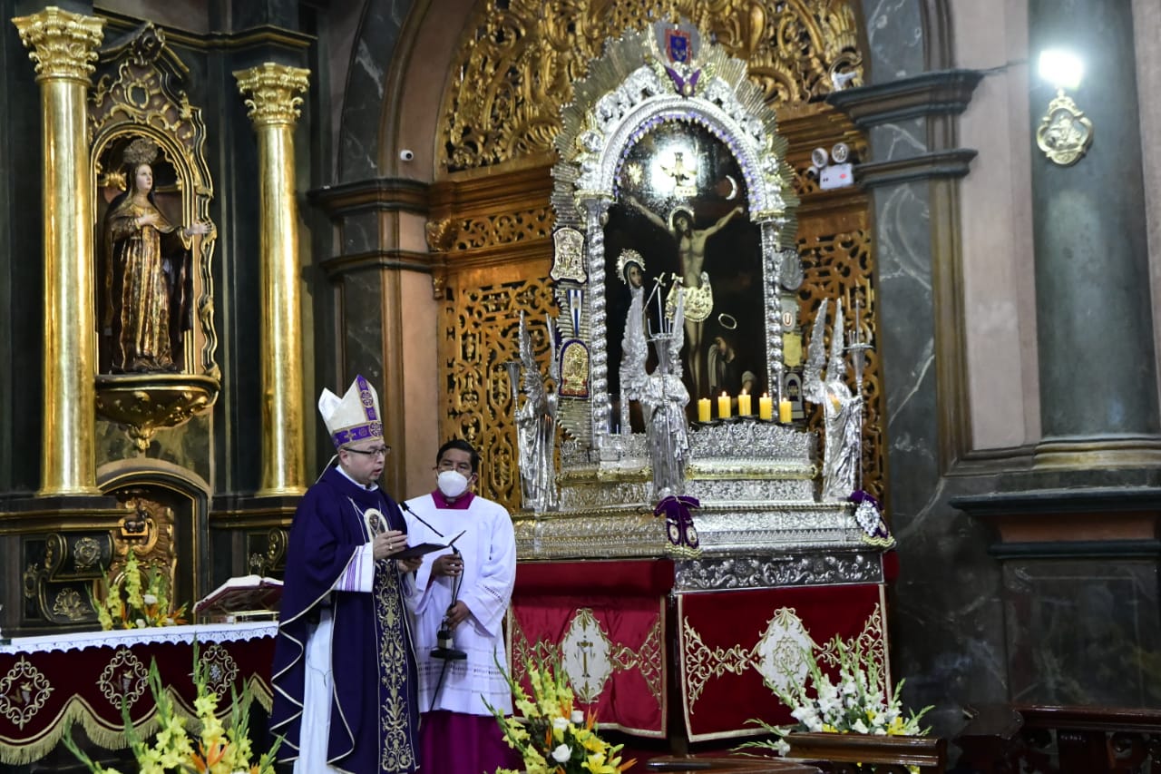 Ministro del Interior participó en Santa Misa por la Nación en el Santuario de Las Nazarenas