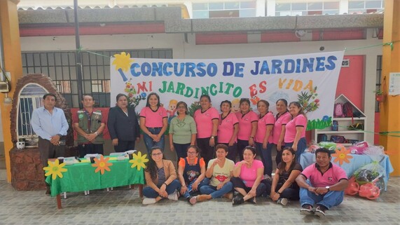 Jurados, docentes y administrativos de la I.E