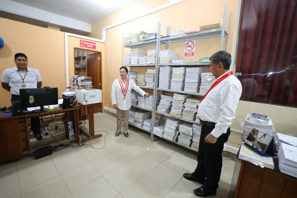 Titular del Poder Judicial visita módulos civil, laboral y de justicia ambiental en Corte de Madre de Dios.