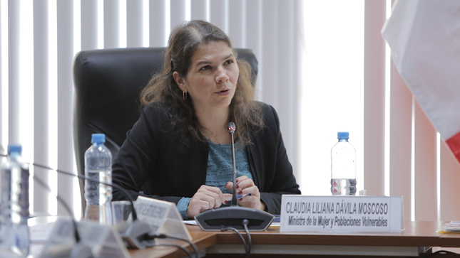 Ministra Claudia Dávila asiste a la comisión de Inclusión Social y Personas con Discapacidad del Congreso