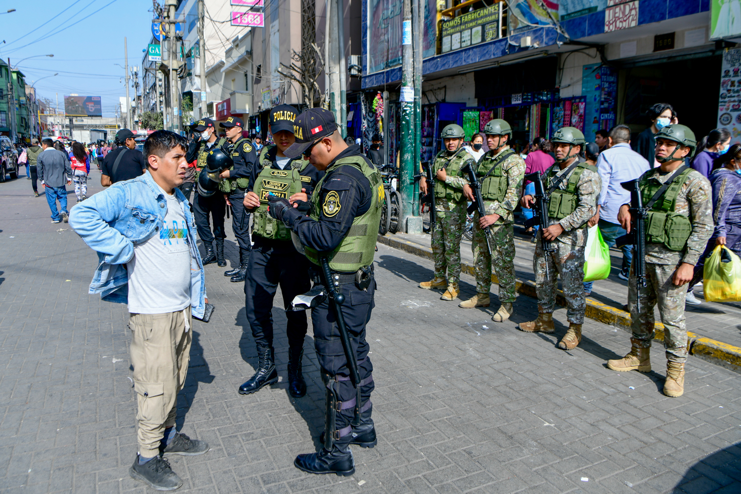 Casi 6000 requisitoriados son capturados por policías y militares en últimos 40 días