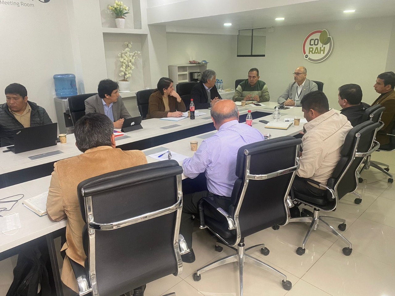 Unen esfuerzos para erradicar cultivos ilegales de hoja de coca en áreas naturales protegidas