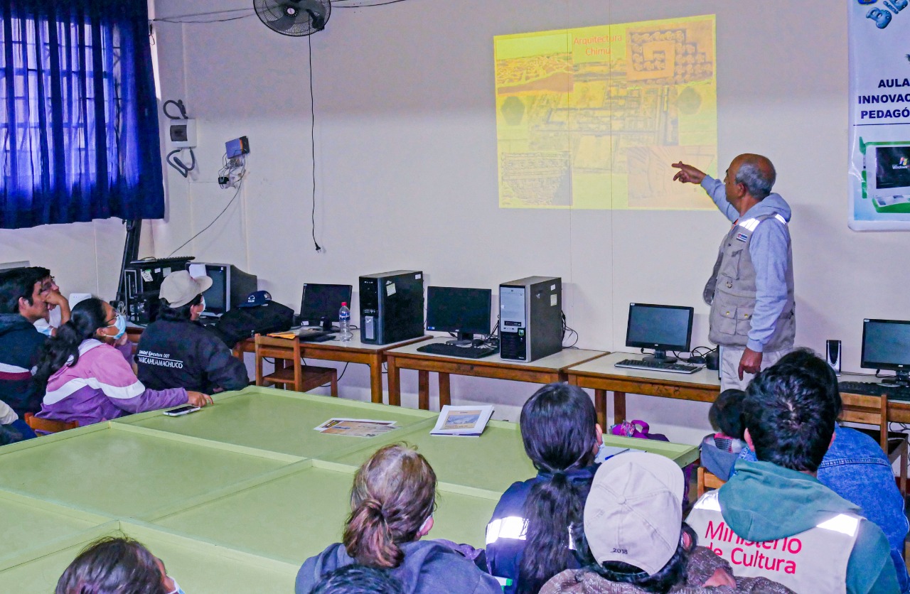 Trujillo: Ministerio de Cultura sensibiliza a pobladores del distrito de La Esperanza
