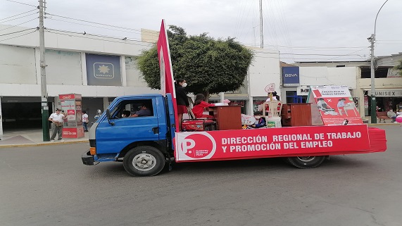 gran corso por la Semana de la Identidad Regional.