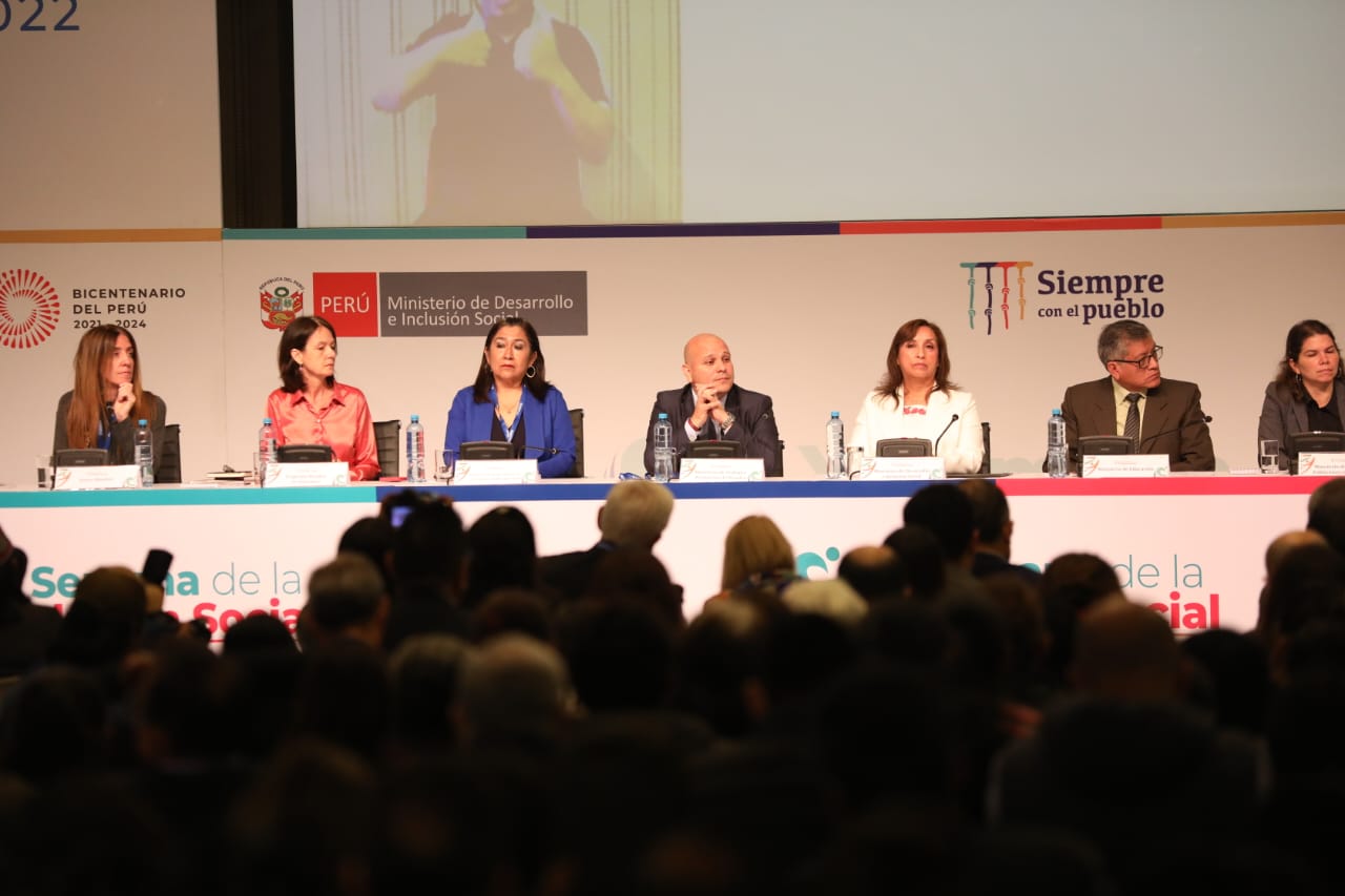 Ministro Alejandro Salas