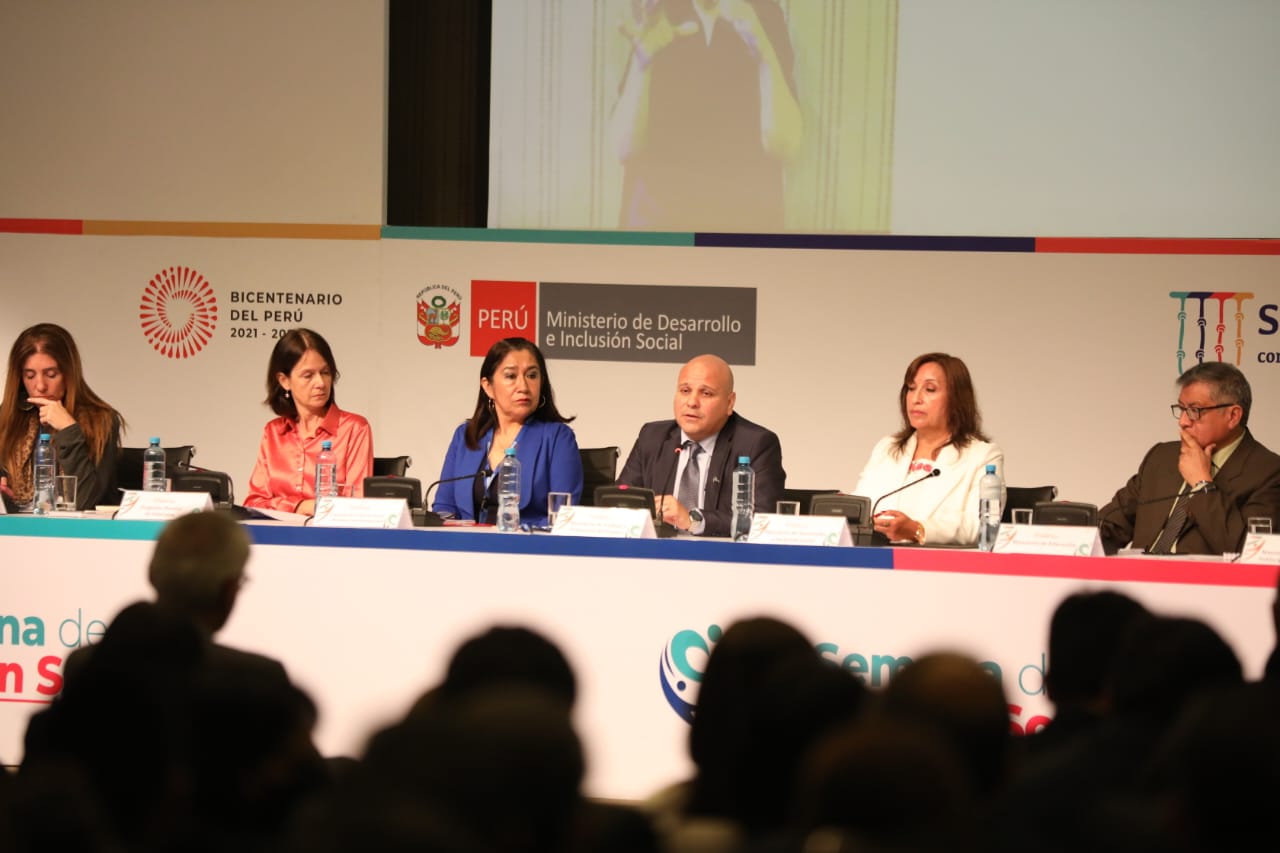 Ministro Alejandro Salas