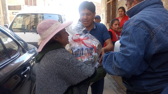Municipalidad de Cajamarca entregó bolsas con alimentos a 70 personas con discapacidad