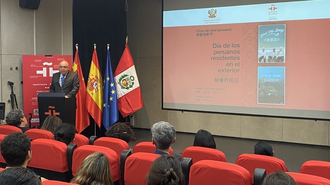 Palabras del Embajador del Perú en China.