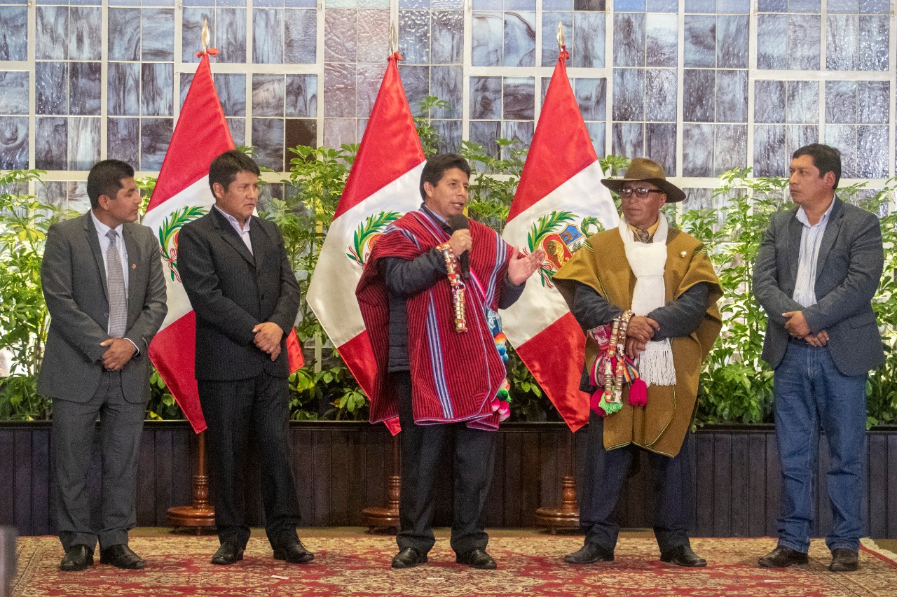 Presidente Castillo se reunió con Tenientes Gobernadores de Puno y se comprometió a impulsar construcción de nuevo Hospital de Huancané