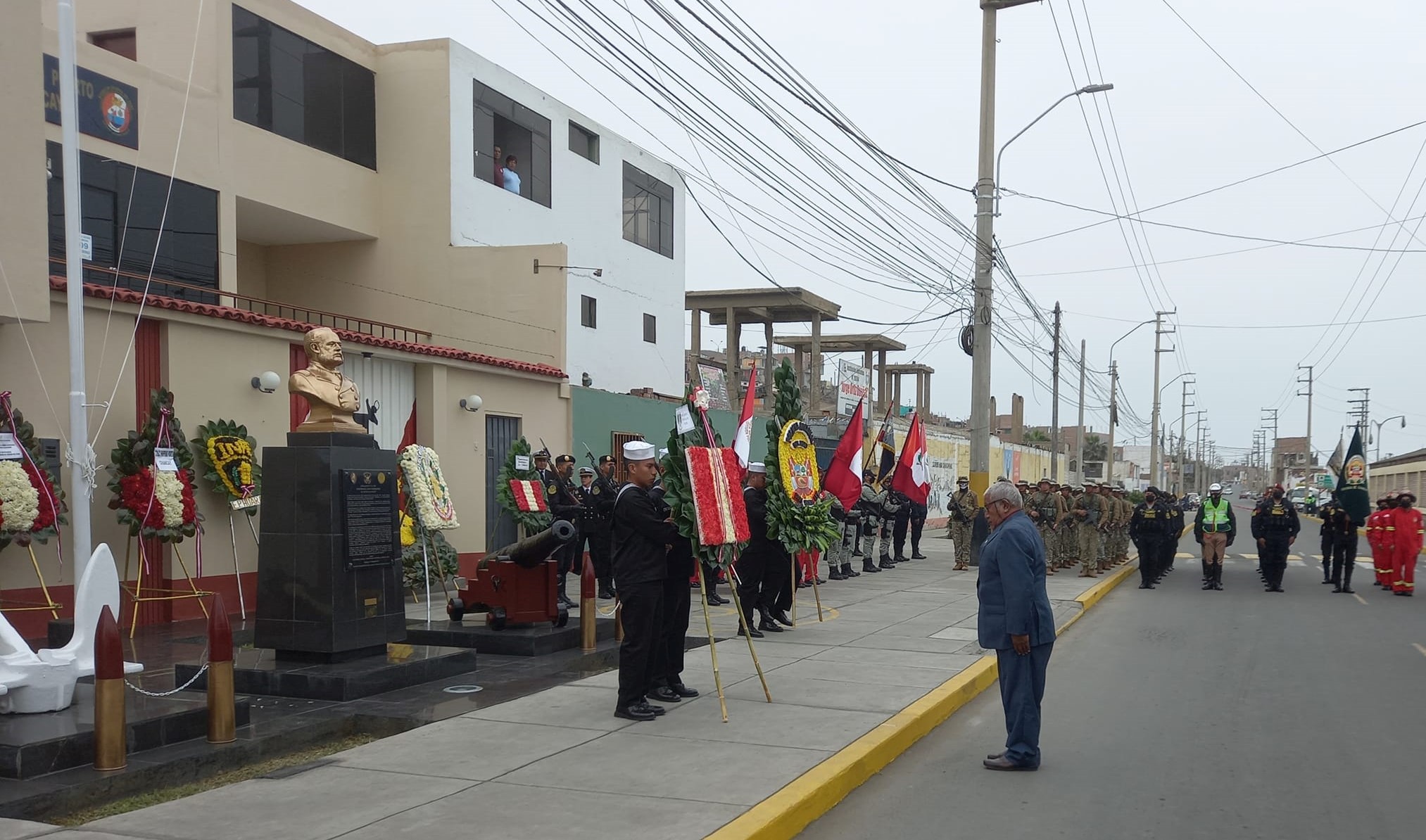 Autoridades provinciales rindieron homenaje a Grau en la Capitanía de Puerto de Chancay