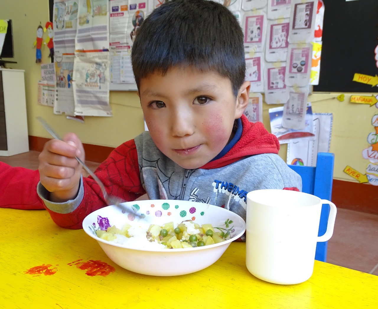 Supervisión de servicio alimentario escolar en Recuay