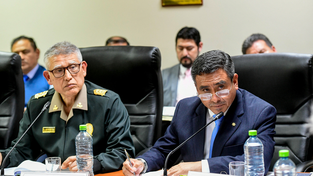 Ministro Willy Huerta en la Comisión Especial Multipartidaria de Seguridad Ciudadana del Congreso de la República 