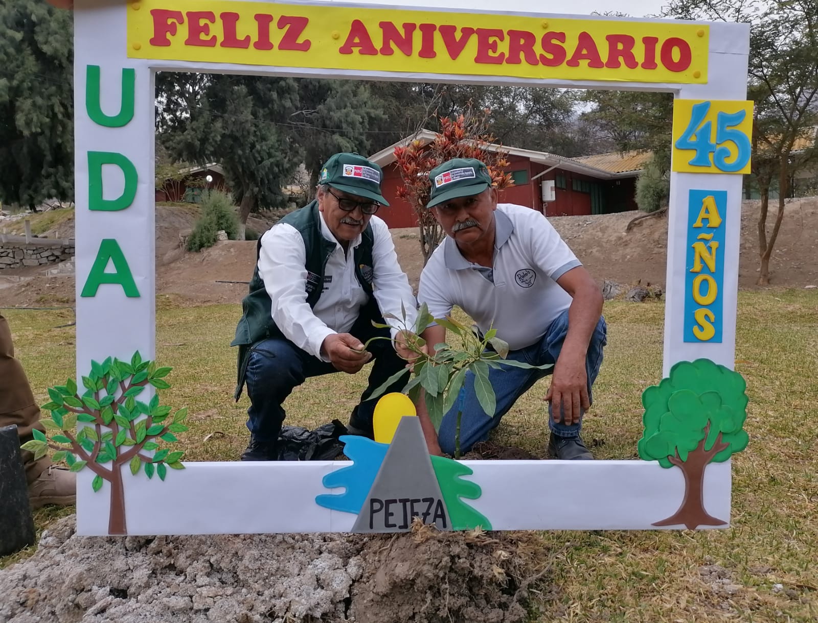 SIEMBRA Y APADRINA TU ÁRBOL FRUTAL