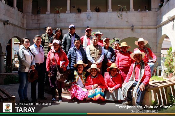 Foto de pasantía de dirigentes comunales de la microcuenca suyckutambo