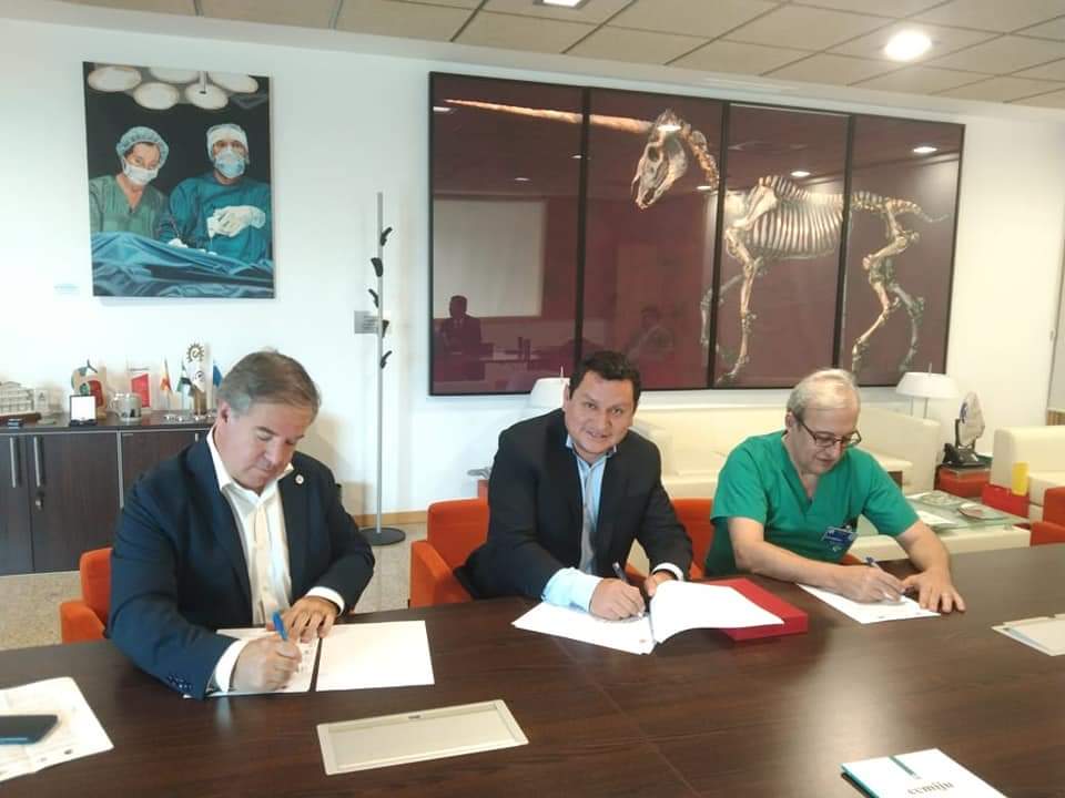 Servando García logra firmar importantes convenios con entidades de España que beneficiarán a piuranos