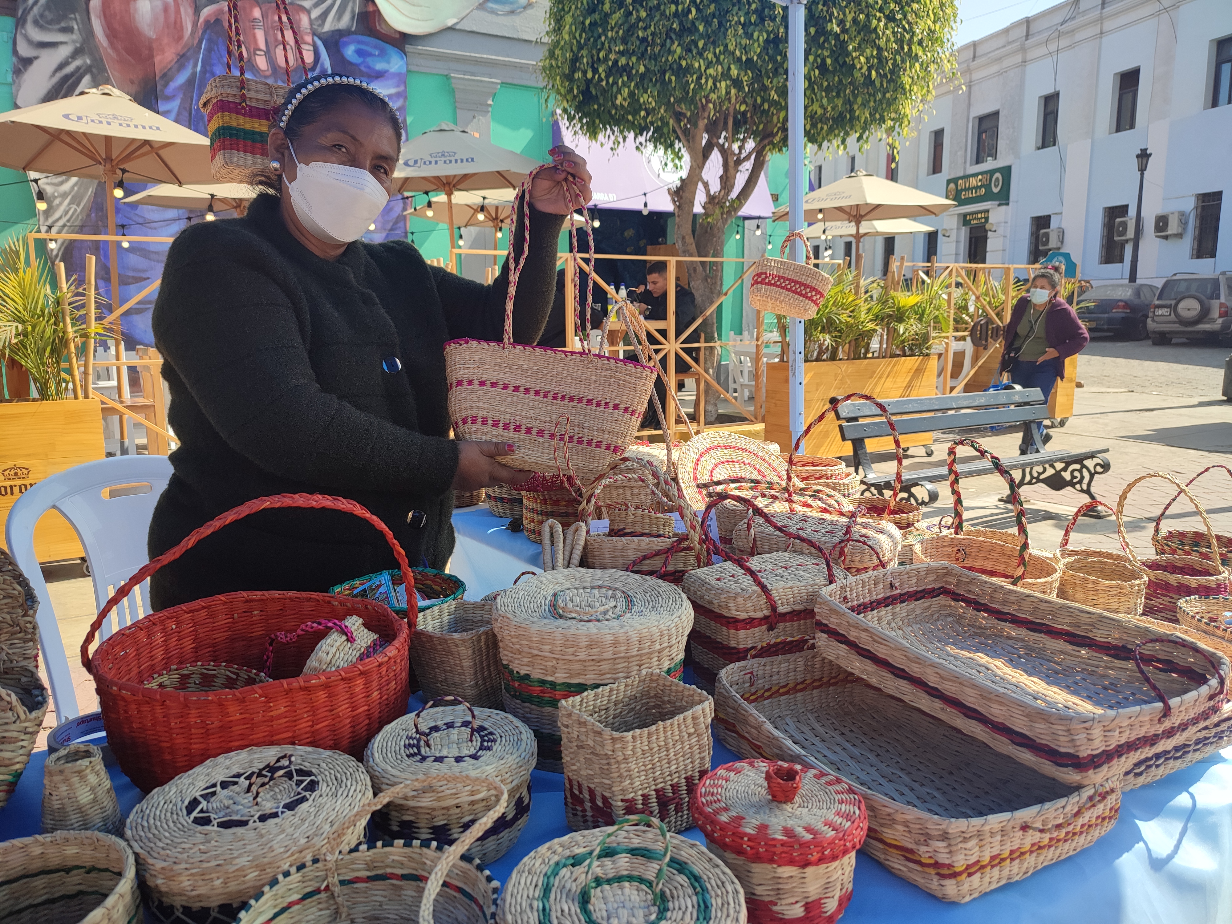 Destacados artesanos se dan cita en exitosa feria “Callao Puerto de Artesanos”