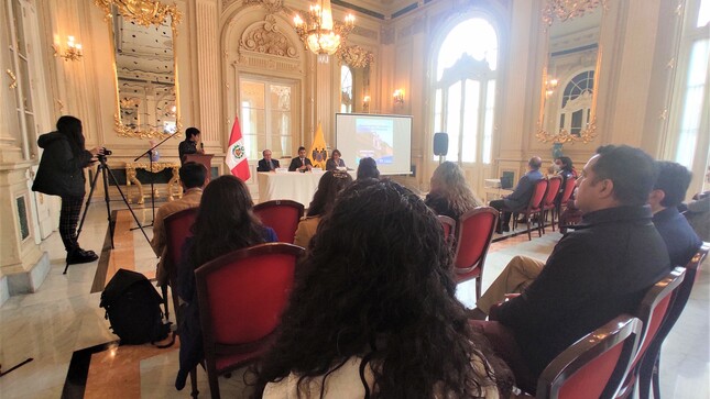 Imagen de la reunión de inauguración con los participantes del VIII Encuentro Nacional de Centros Históricos