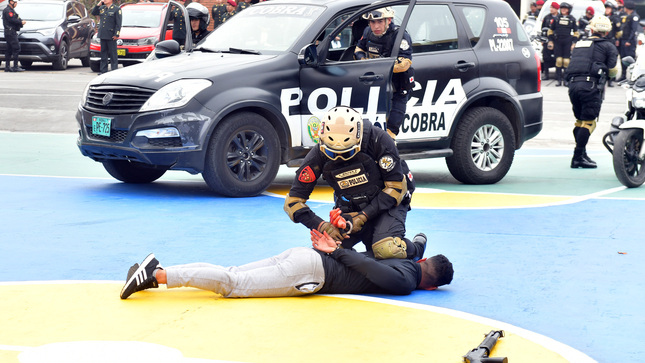 Foto de simulación de una intervención del Pelotón Cobra