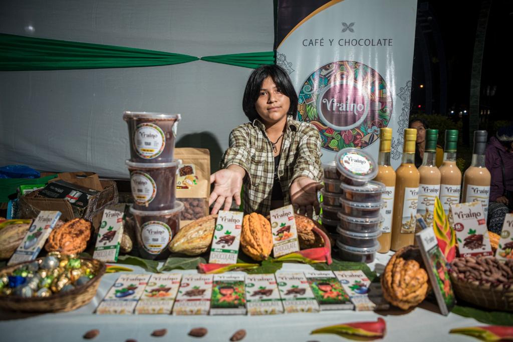 Vraem: Emprendimientos promovidos por Devida ofertaron sus mejores productos en feria de cacao y chocolate