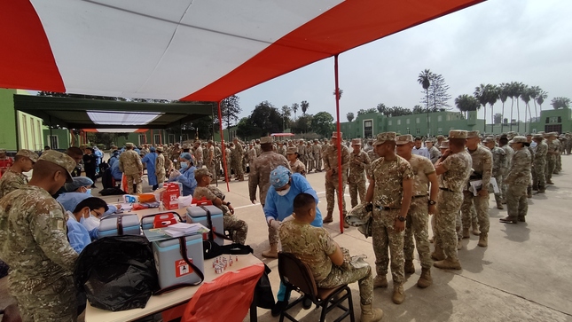 Más de 3 mil efectivos del Ejército Peruano recibirán vacuna antirrábica humana