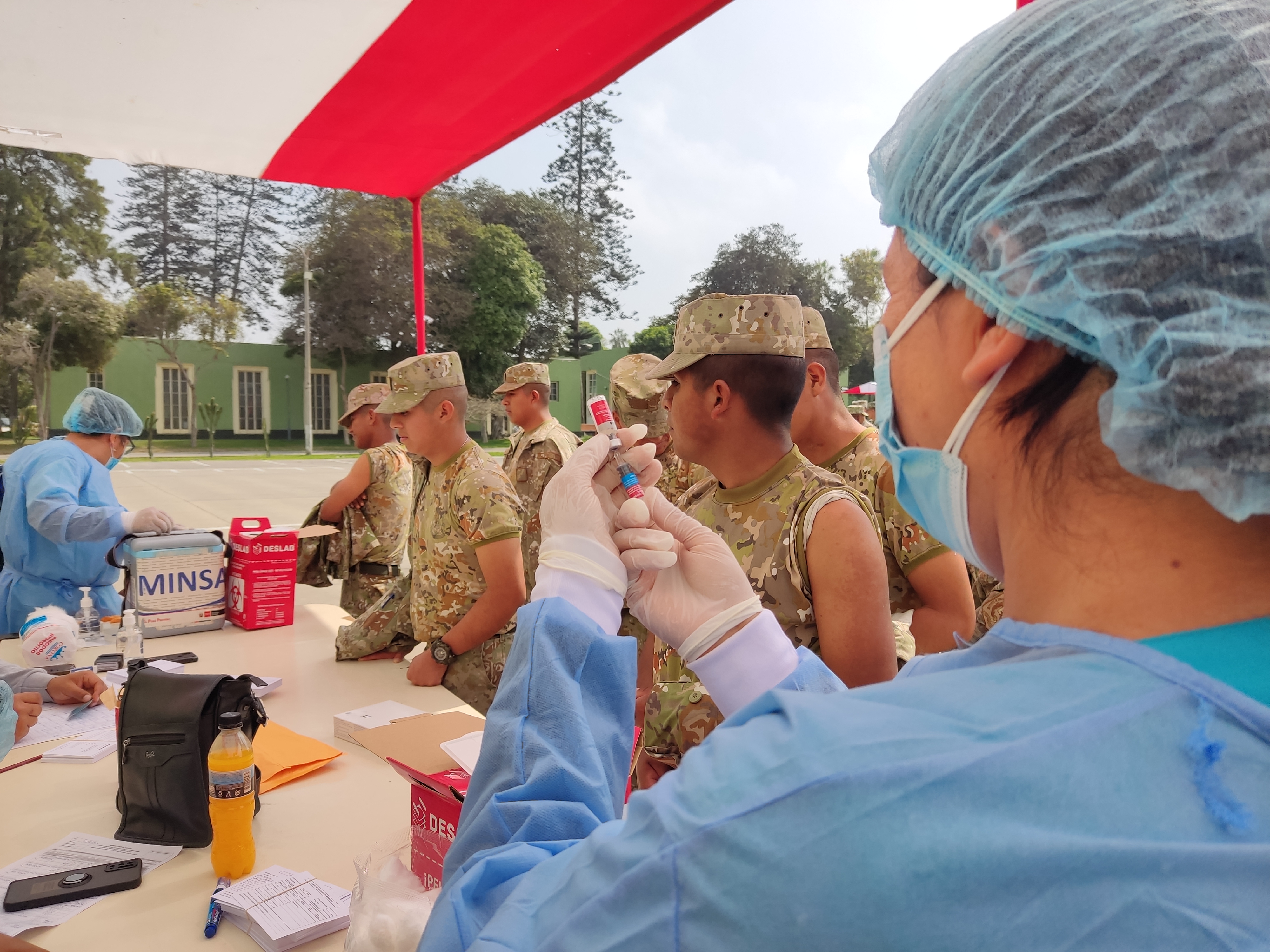 Más de 3 mil efectivos del Ejército Peruano recibirán vacuna antirrábica humana