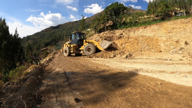 Mantenimiento de la carretera a Migma en su etapa final