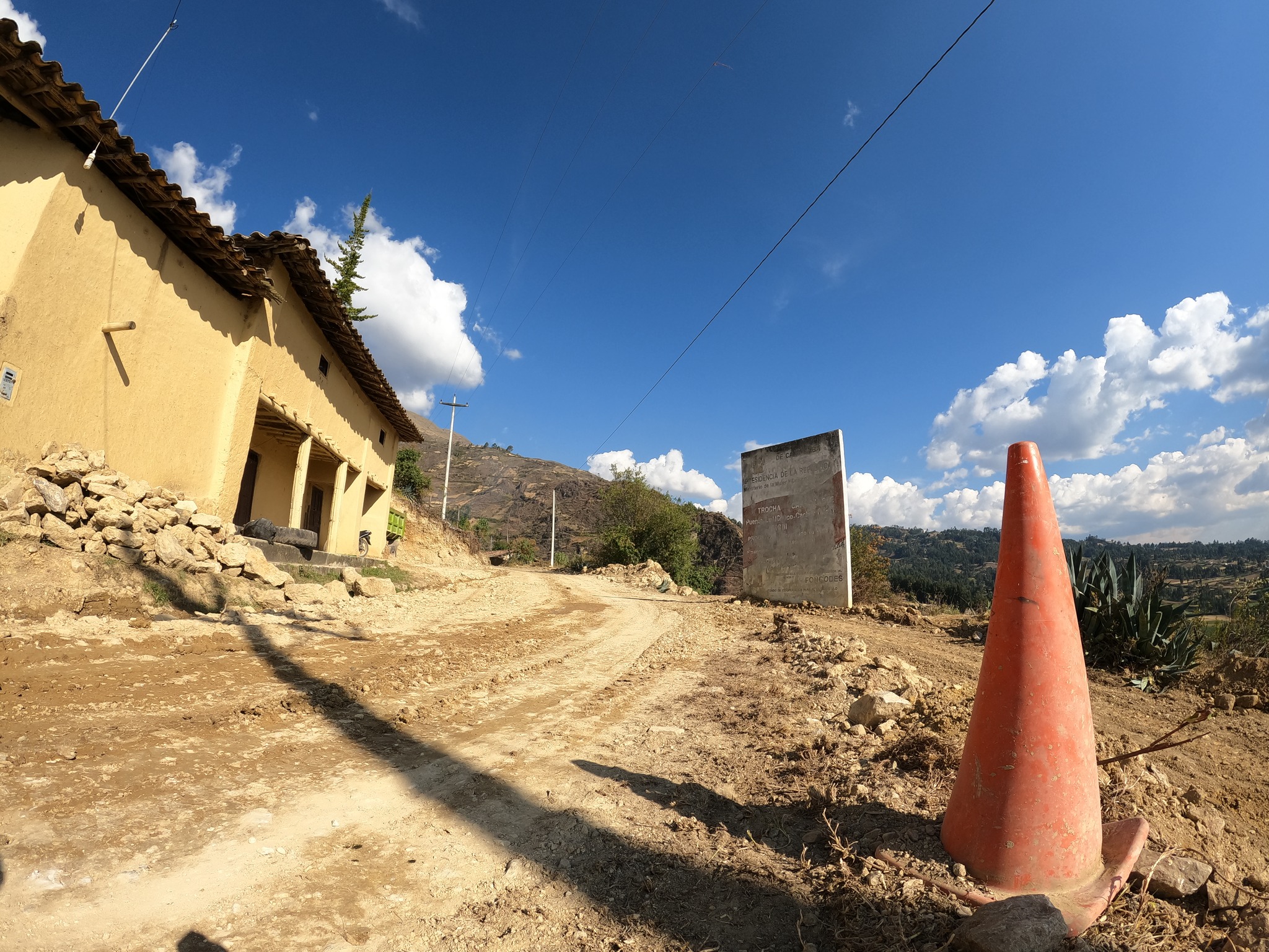 Mantenimiento de la carretera a Migma en su etapa final