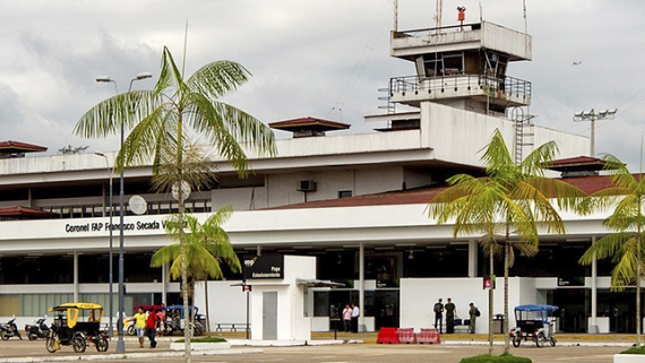 Fotografía del terminal del Aeropuerto de Iquitos