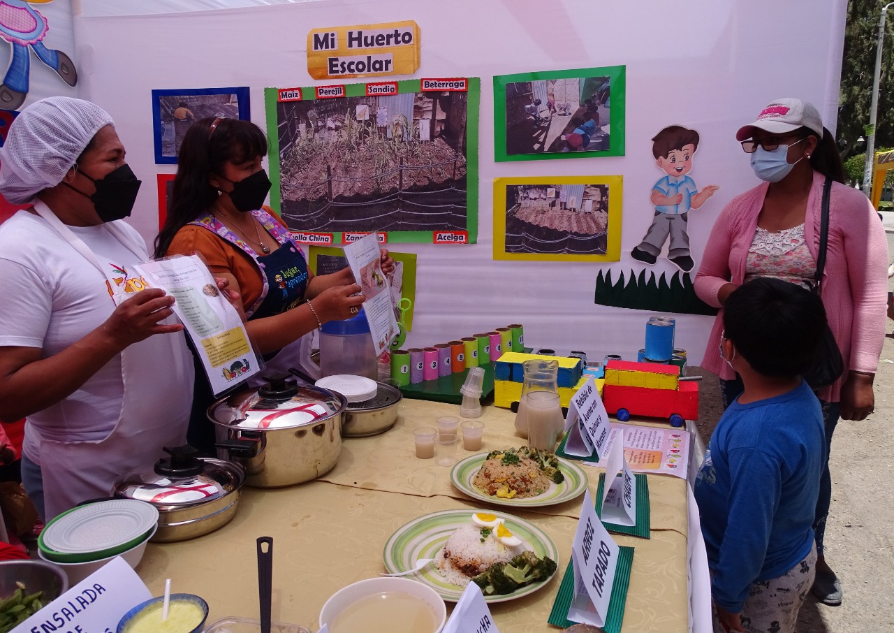Promueven prácticas de alimentación saludable
