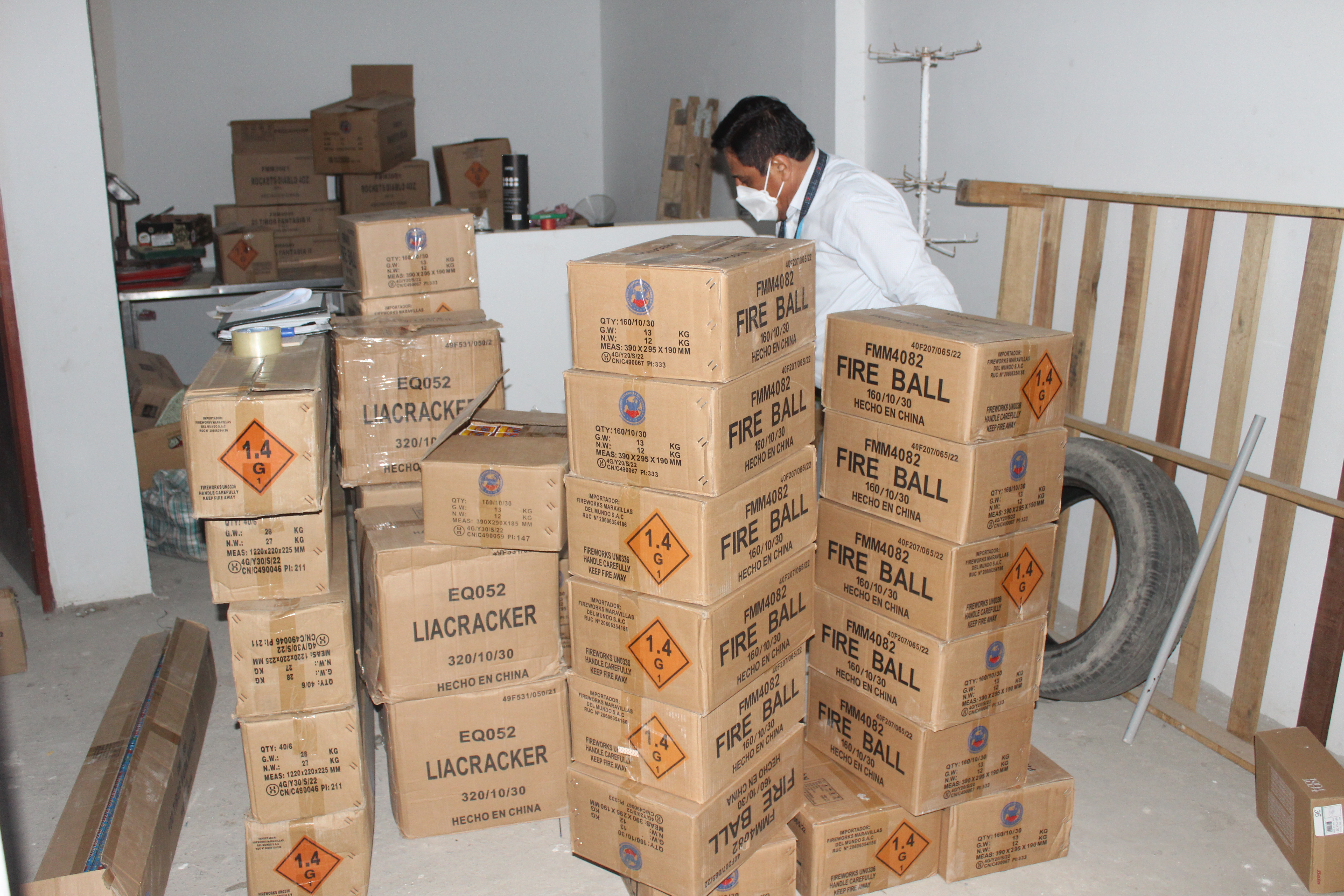 Sucamec incauta casi 7 toneladas de pirotécnicos en dos viviendas de Villa María del Triunfo