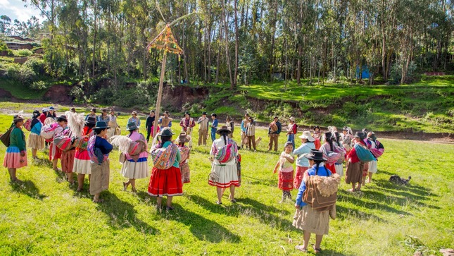 Ministerio de Cultura declara Patrimonio Cultural de la Nación al Carnaval Los Qarasacos de Huarataca